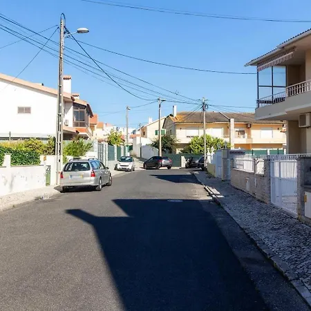 Elegant Vintage House With Barbecue Cascais