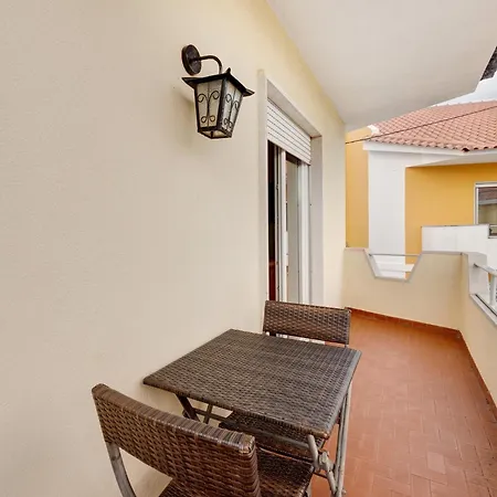 Elegant Vintage House With Barbecue Cascais