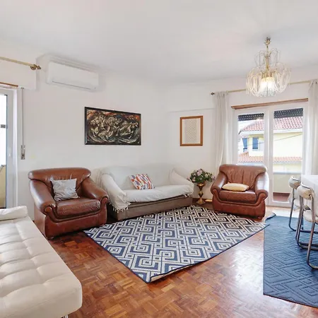 Elegant Vintage House With Barbecue Nyaraló